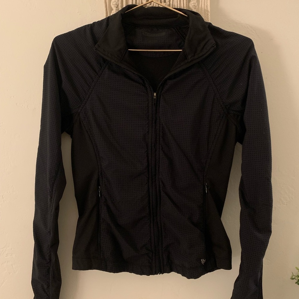 Forever 21 Fitted Long Sleeve Black Sports Top